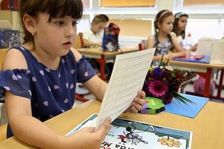 Vysvědčení bez známek. Ministerstvo chystá změnu pro některé ročníky - Seznam Zprávy